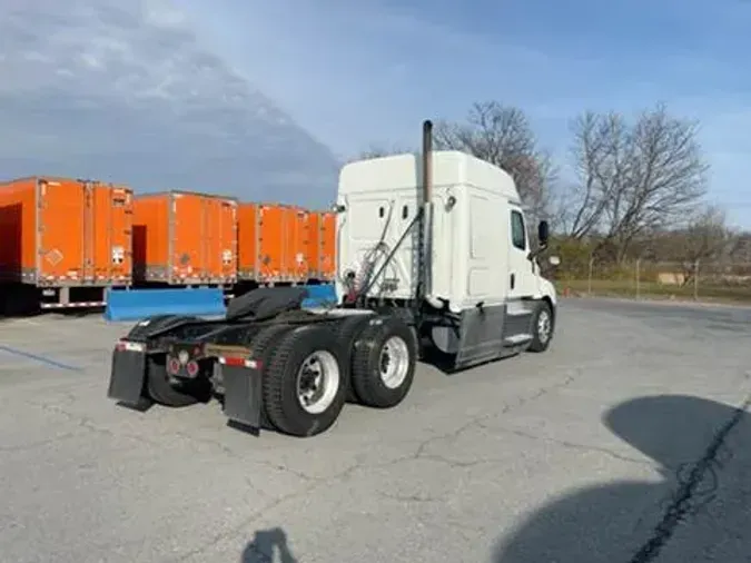 2020 Freightliner Cascadia