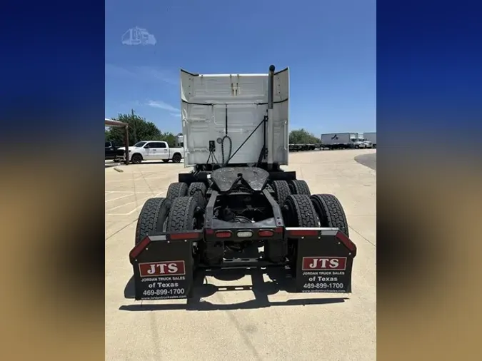 2021 VOLVO VNL64T740