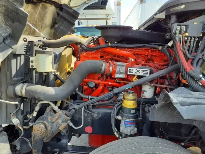 2019 NAVISTAR INTERNATIONAL LT625 SLPR CAB