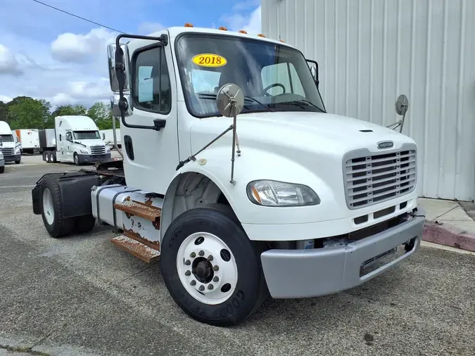 2018 FREIGHTLINER/MERCEDES M2 106