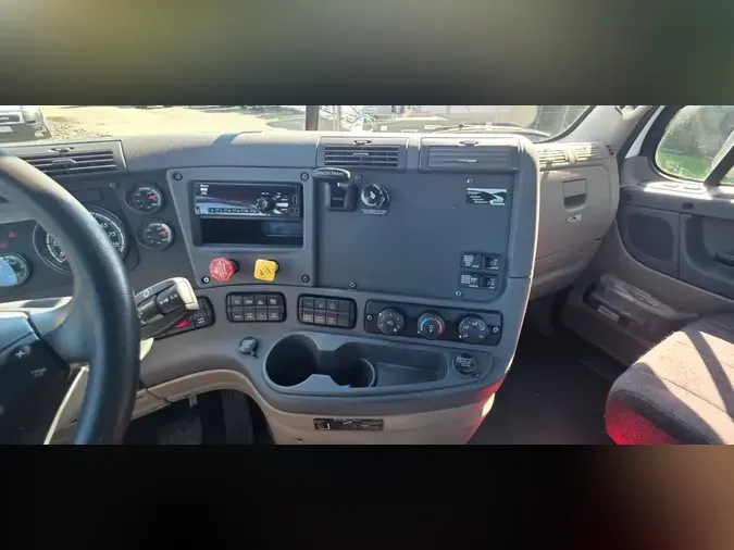 2020 FREIGHTLINER/MERCEDES CASCADIA 125