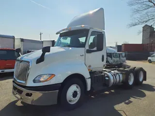 2018 NAVISTAR INTERNATIONAL LT625 DAYCAB T/A