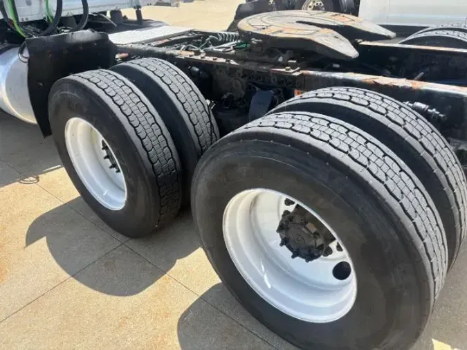 2020 Freightliner New Cascadia 126