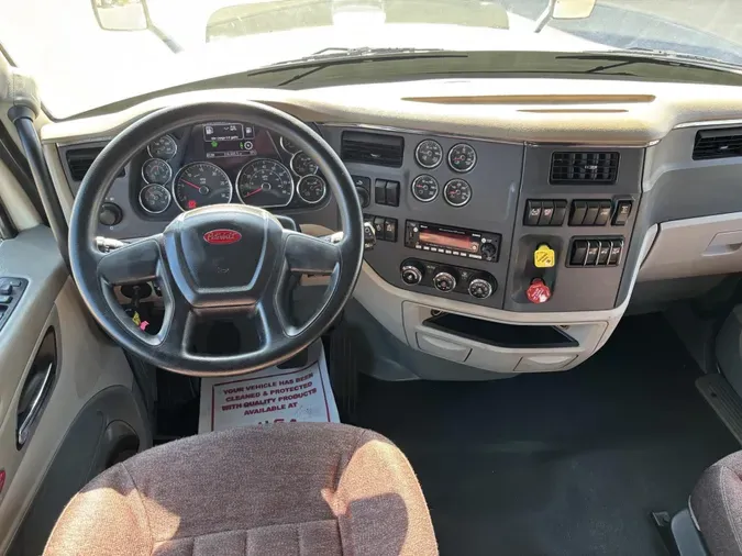 2022 Peterbilt 579
