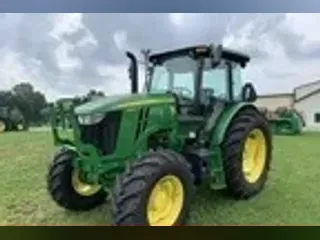 2021 John Deere 6135E
