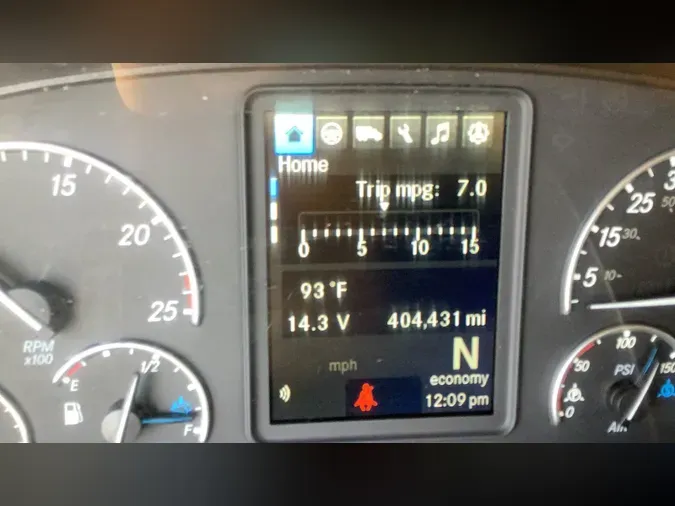 2022 Freightliner Cascadia 126
