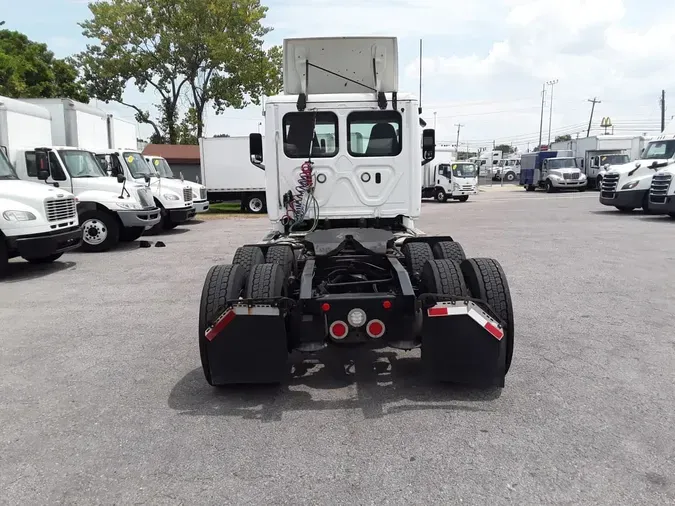 2019 FREIGHTLINER NEW CASCADIA PX12664
