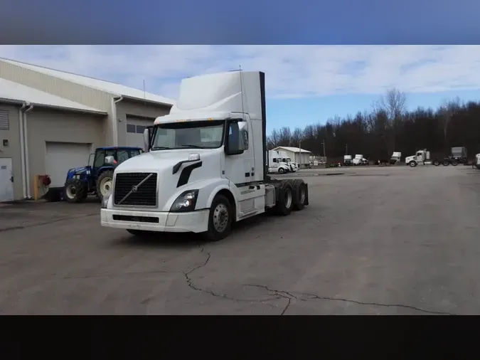 2018 Volvo VNL300