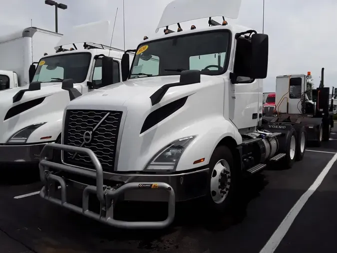 2020 VOLVO VNL64T-3004cf8454cec7b3f09d2c0aee78e74446a