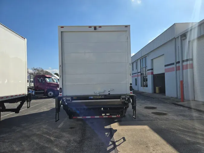 2018 FREIGHTLINER/MERCEDES M2 106