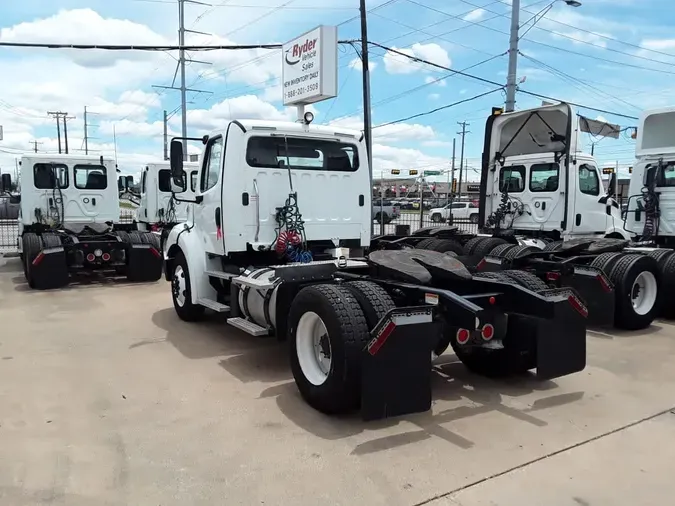 2018 FREIGHTLINER M2-112