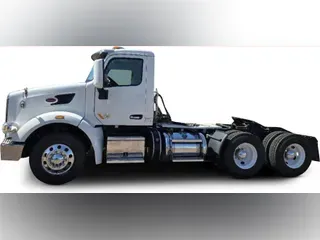 2020 Peterbilt 567