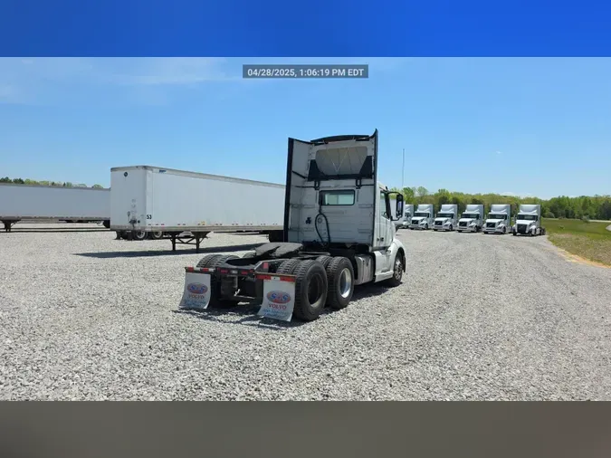 2018 Volvo VNL300