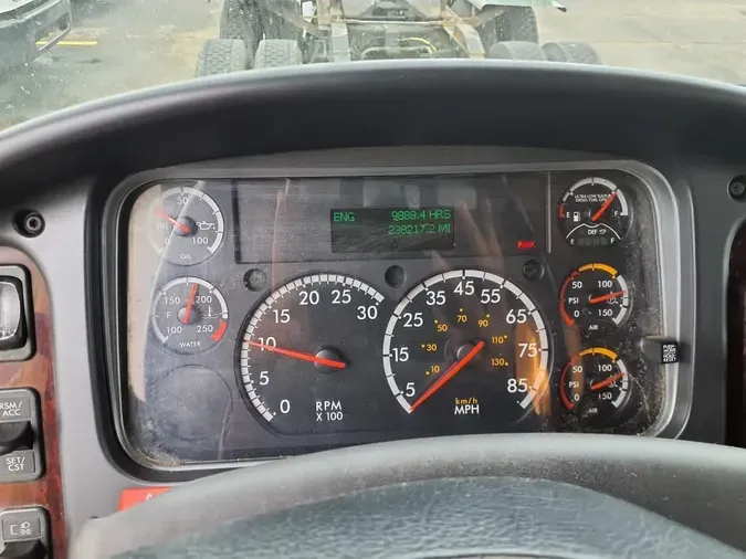 2016 FREIGHTLINER M2 106