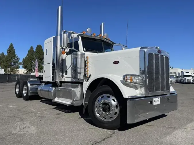 2016 PETERBILT 389