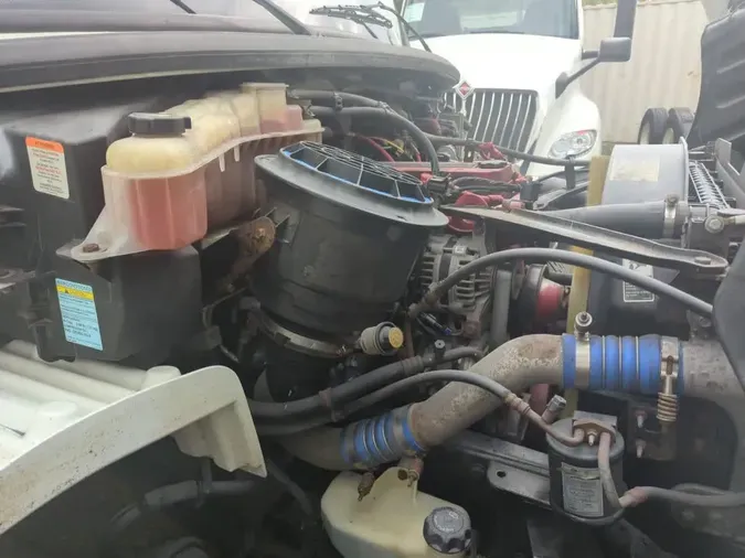 2018 FREIGHTLINER M2 106