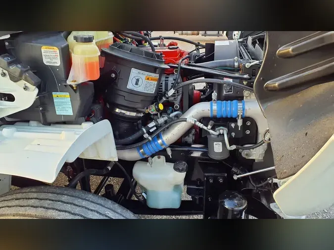 2016 FREIGHTLINER/MERCEDES M2 106