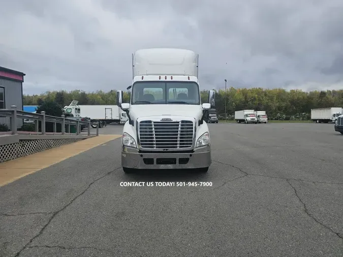 2018 FREIGHTLINER/MERCEDES CASCADIA 113