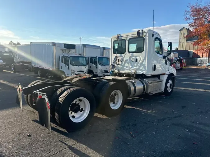 2019 FREIGHTLINER/MERCEDES NEW CASCADIA PX12664