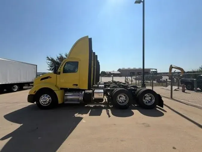2023 Peterbilt 579