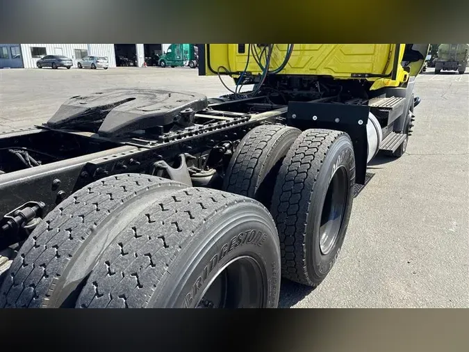 2018 INTERNATIONAL RH613