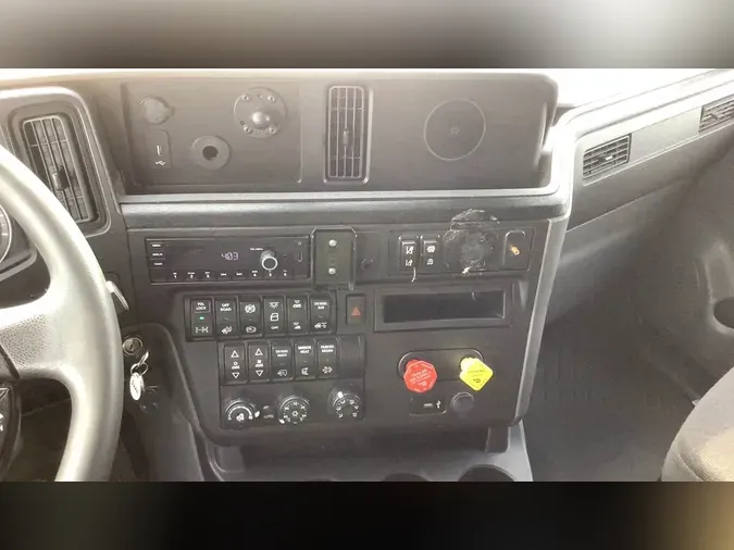 2022 International LT4d07ccb48e299f9a2878e812547fdf94