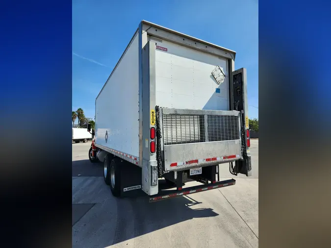 2018 FREIGHTLINER/MERCEDES CASCADIA 113