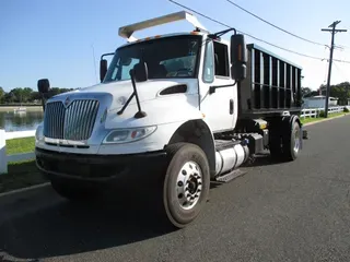 2017 INTERNATIONAL 4300