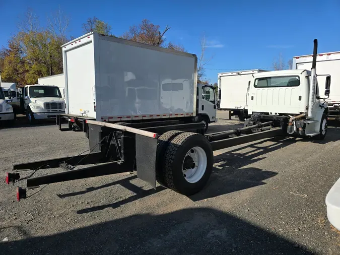 2017 FREIGHTLINER/MERCEDES M2 106