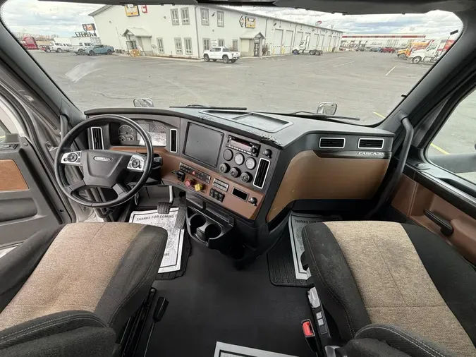 2022 Freightliner Cascadia