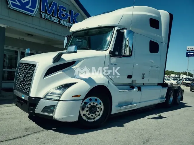 2021 VOLVO VNL64T760