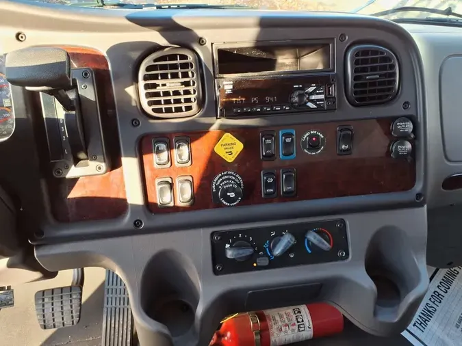 2019 FREIGHTLINER/MERCEDES M2 1064d1a6bc878952846730f1591b68da287