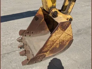 Komatsu PC138GP34