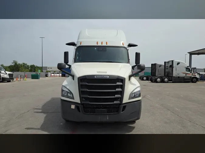 2022 Freightliner Cascadia