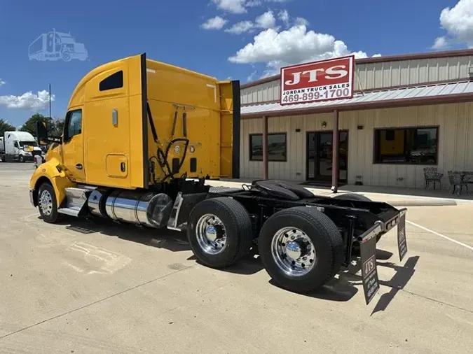 2021 KENWORTH T680