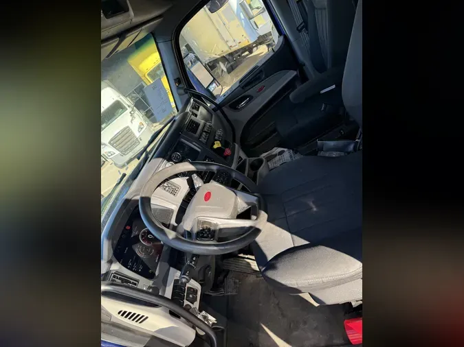2022 Peterbilt 579
