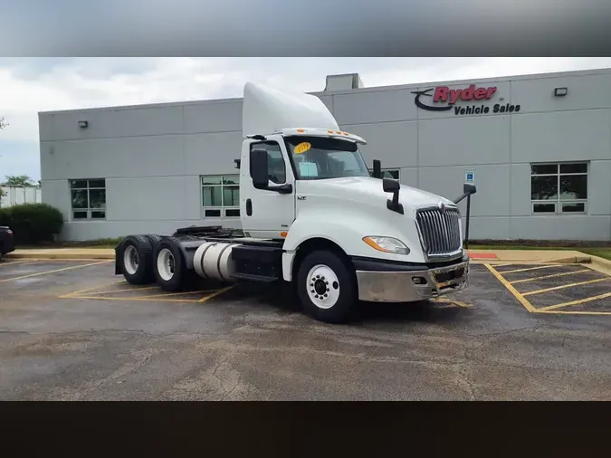 2019 NAVISTAR INTERNATIONAL LT625 DAYCAB T/A