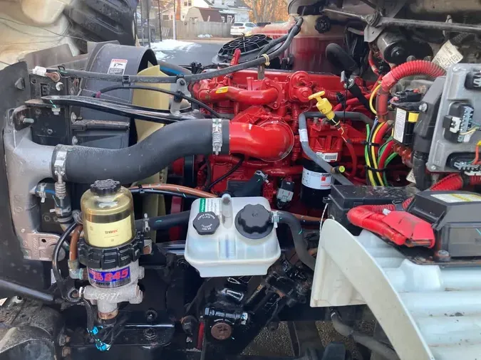 2018 FREIGHTLINER/MERCEDES M2 106