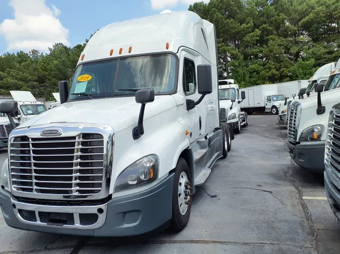 2019 FREIGHTLINER/MERCEDES CASCADIA 125