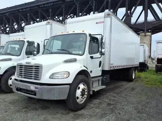 2018 FREIGHTLINER M2 106