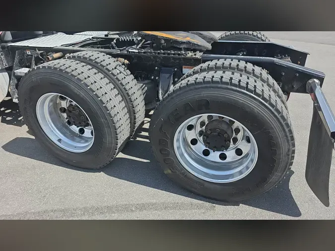 2022 Freightliner Cascadia 1264d344d329e7d76561b488976a62986e6