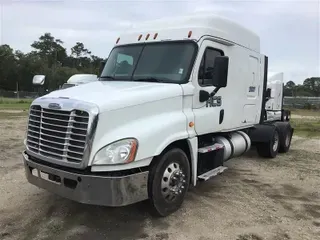 2015 FREIGHTLINER CASCADIA