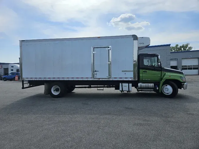 2017 HINO 338 Reefer