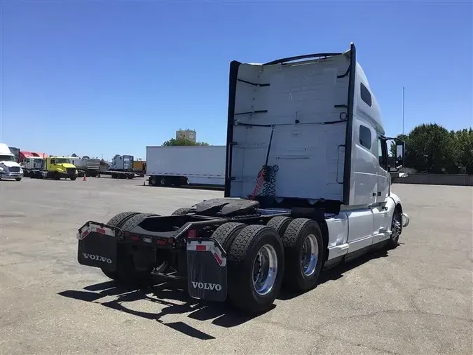 2022 VOLVO VNL64T7604d3834a5e7d4352652399f3d1d7a59bb