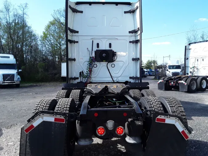 2019 FREIGHTLINER/MERCEDES CASCADIA 125