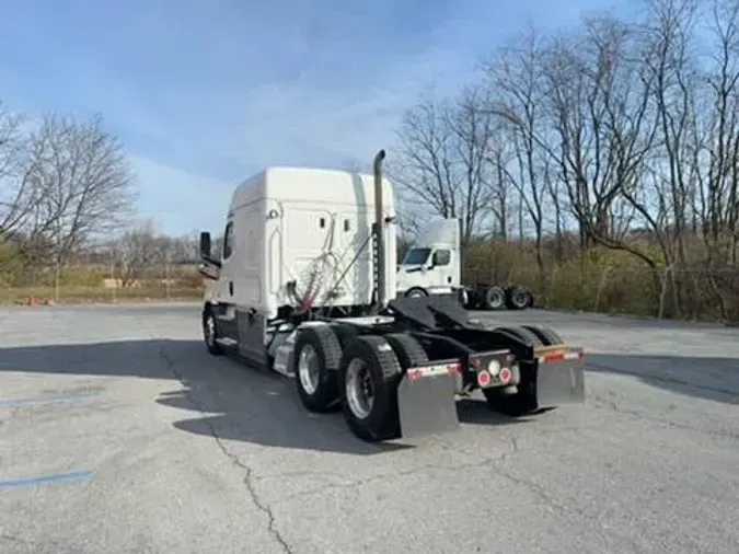 2020 Freightliner Cascadia