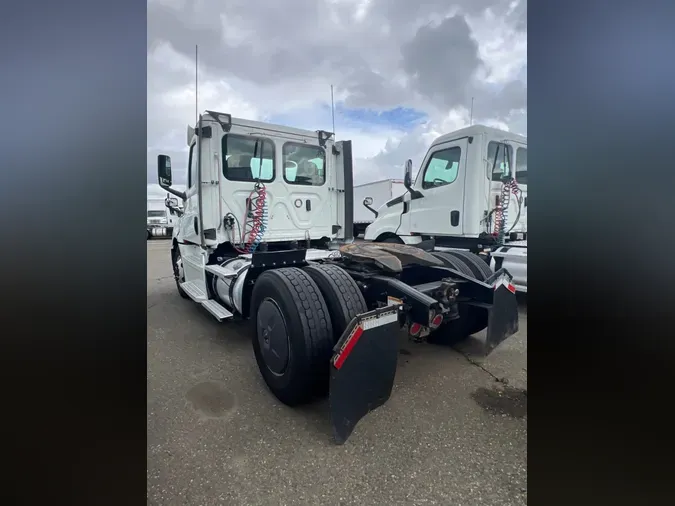 2020 FREIGHTLINER/MERCEDES NEW CASCADIA 1264d3dea26ab887b20fdb0cdb0e399744a