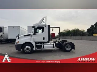 2023 FREIGHTLINER CA126