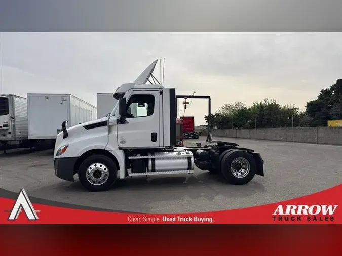 2023 FREIGHTLINER CA126
