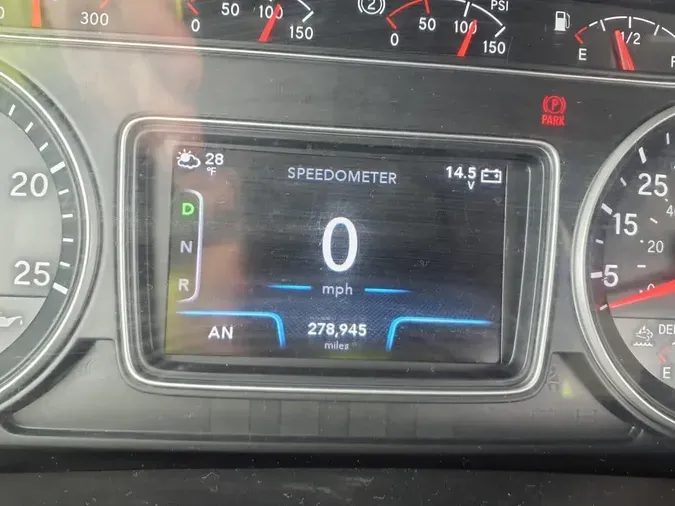 2018 NAVISTAR INTERNATIONAL LT625 DAYCAB T/A4d3e8c14a60479703803db3d5e0b4e28